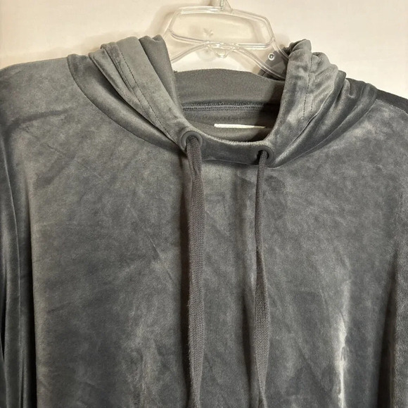 OFFLINE by Aerie Velour Cropped Hoodie Women's Size XL Gray Long Sleeve Pullover - Picture 2 of 16